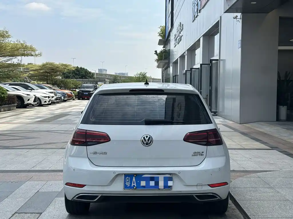 Volkswagen Golf — миниатюра 3