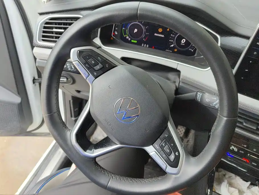 Volkswagen 探岳 GTE — миниатюра 15