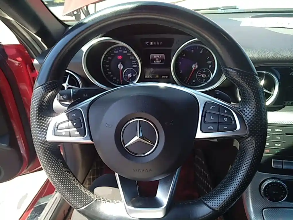 Mercedes-Benz SLC — миниатюра 11