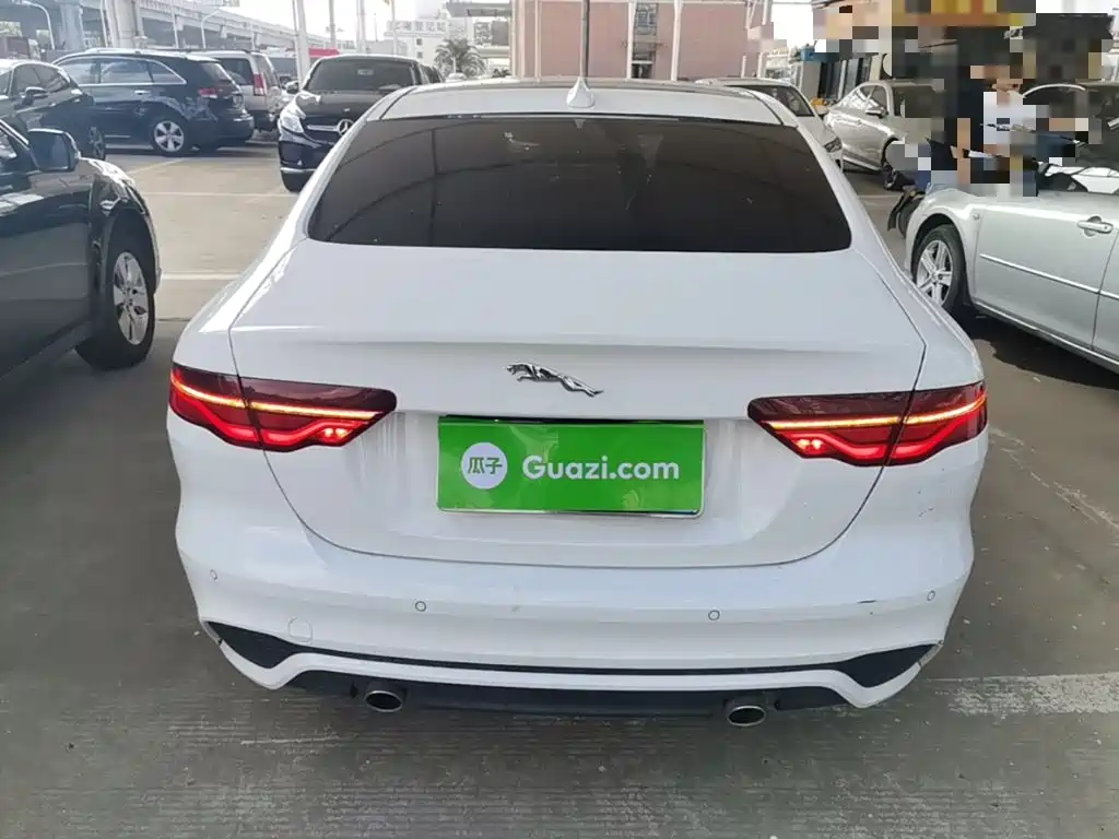 Jaguar XEL — миниатюра 6