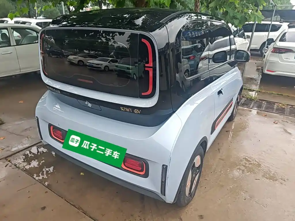 Baojun KiWi EV — миниатюра 7