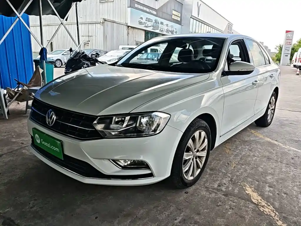 Volkswagen Bora — миниатюра 2