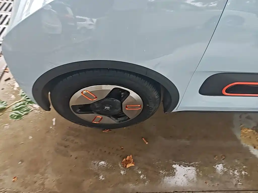 Baojun KiWi EV — миниатюра 23