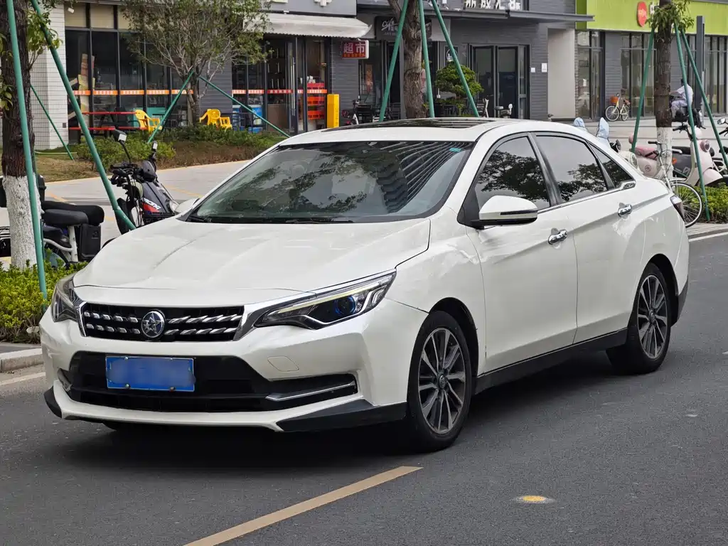 Venucia D60 2019