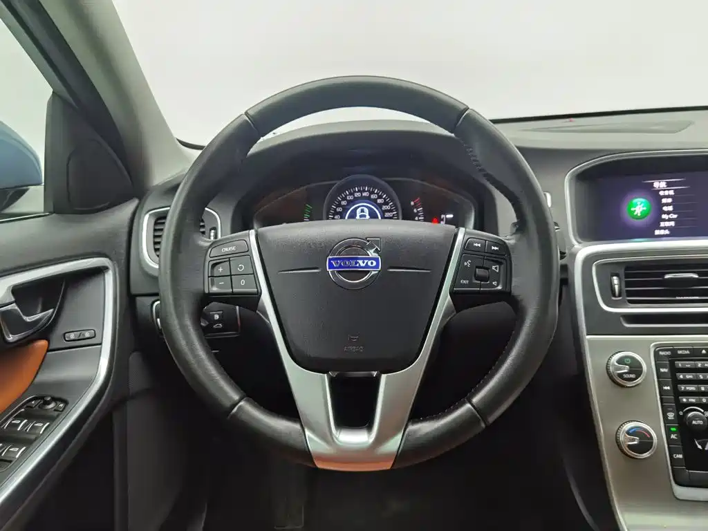 Volvo S60 — миниатюра 11