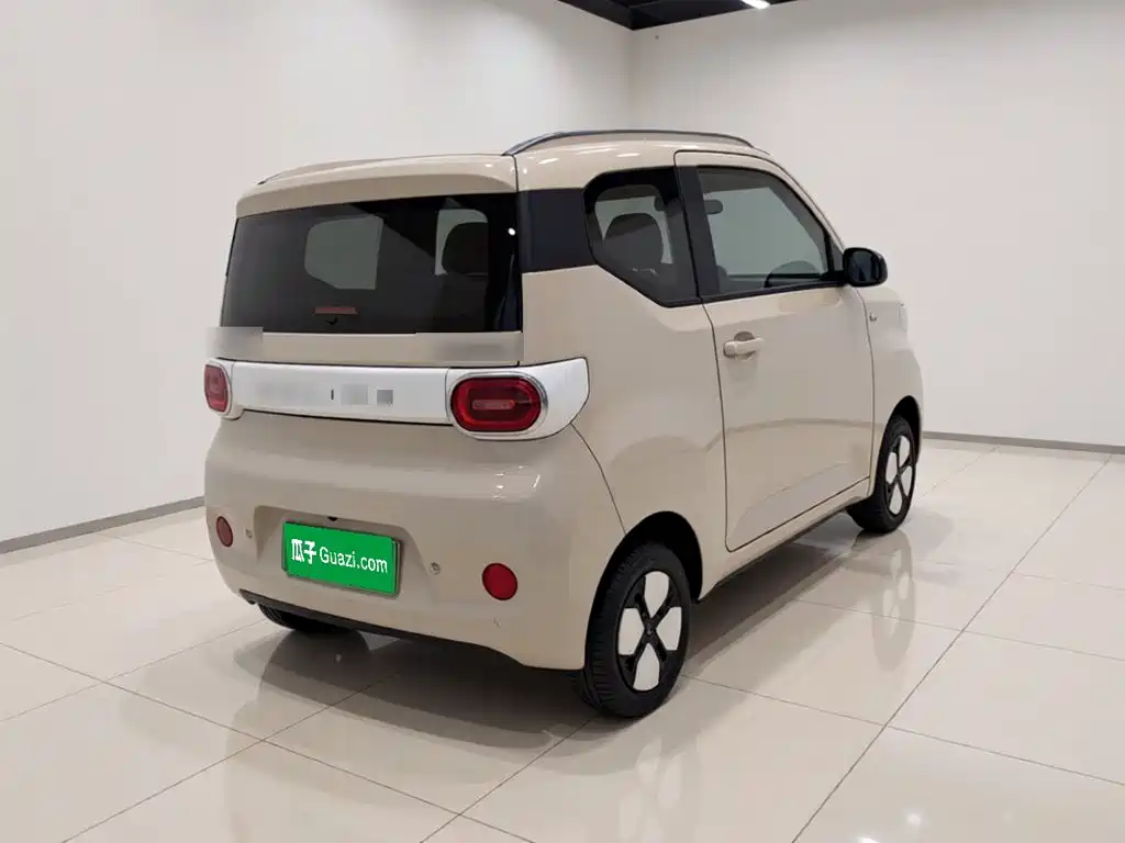 Wuling MINIEV — миниатюра 4