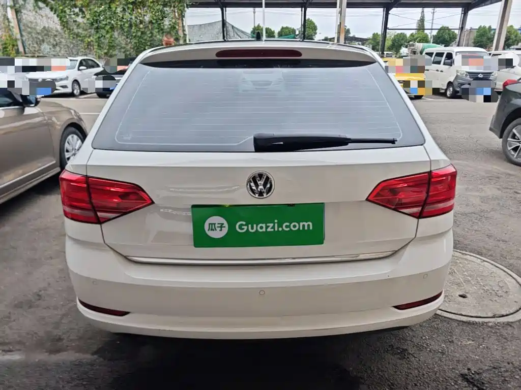 Volkswagen Santana — миниатюра 6