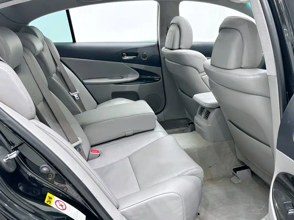 Lexus GS — миниатюра 9