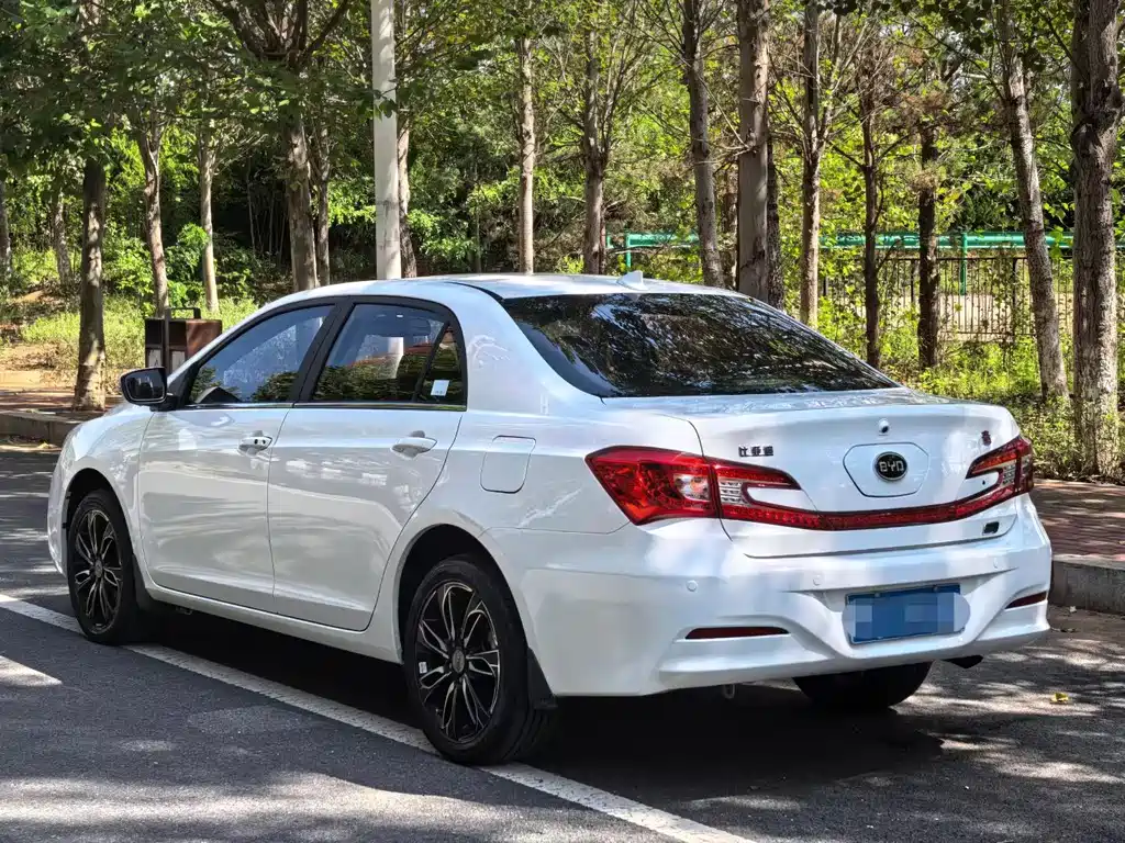 BYD Qin NEV — миниатюра 4