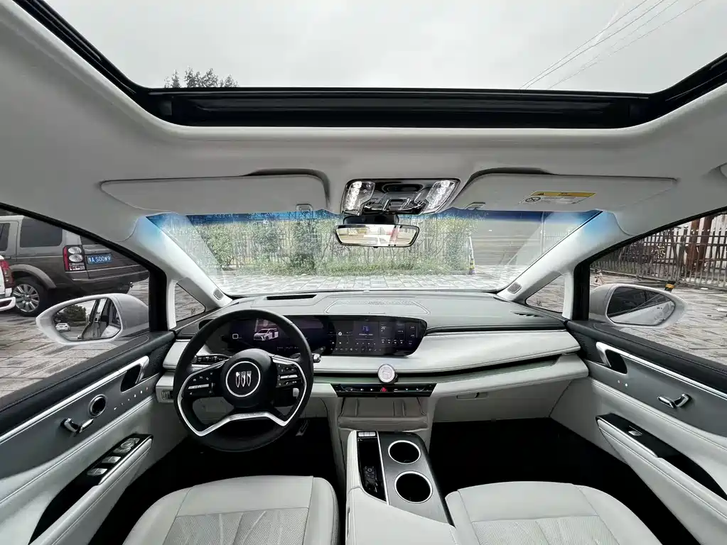 BUICK GL8 NEW ENERGY