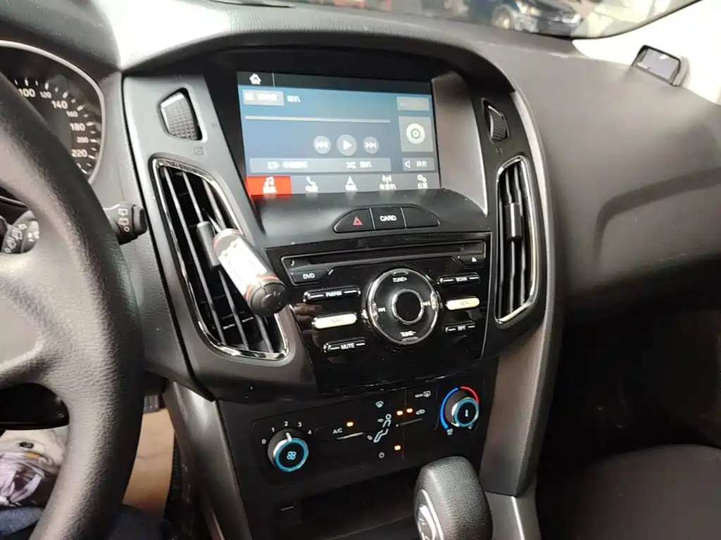 Ford Focus — миниатюра 13