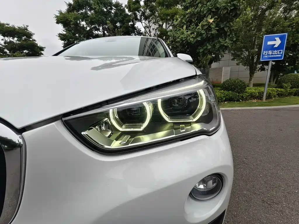 BMW X1 — миниатюра 11