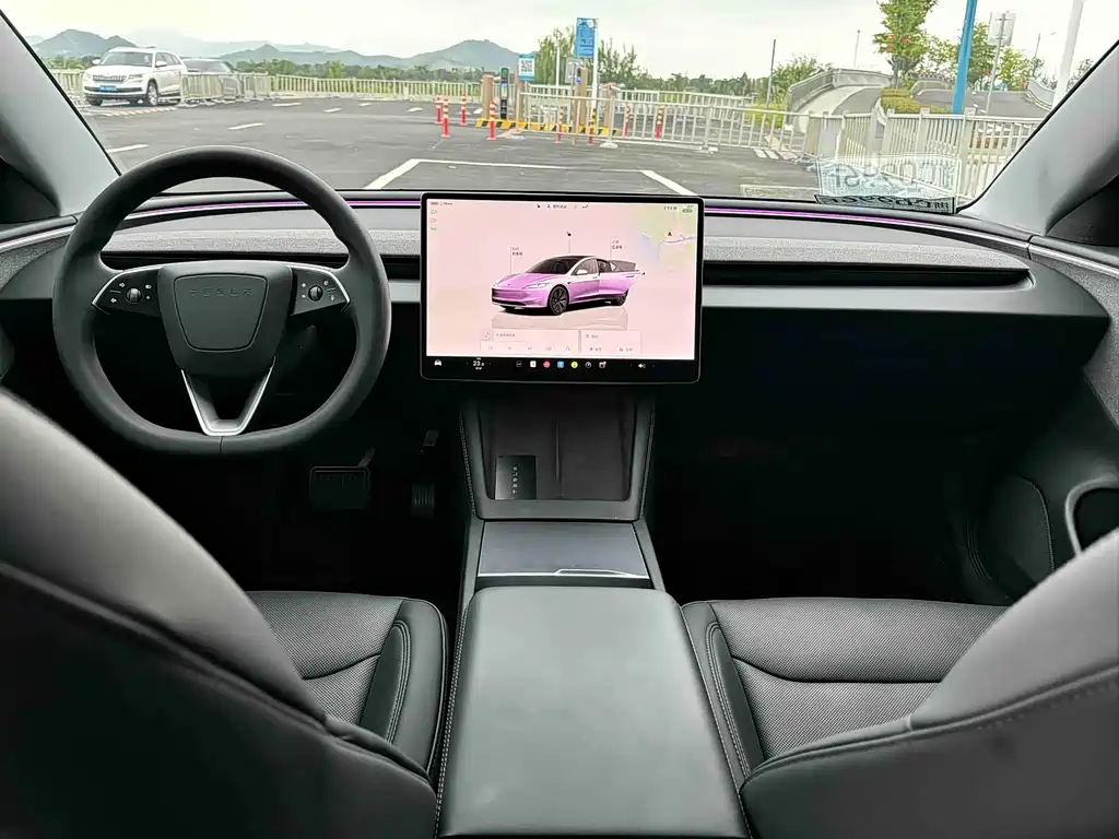 Tesla Model 3 — миниатюра 6