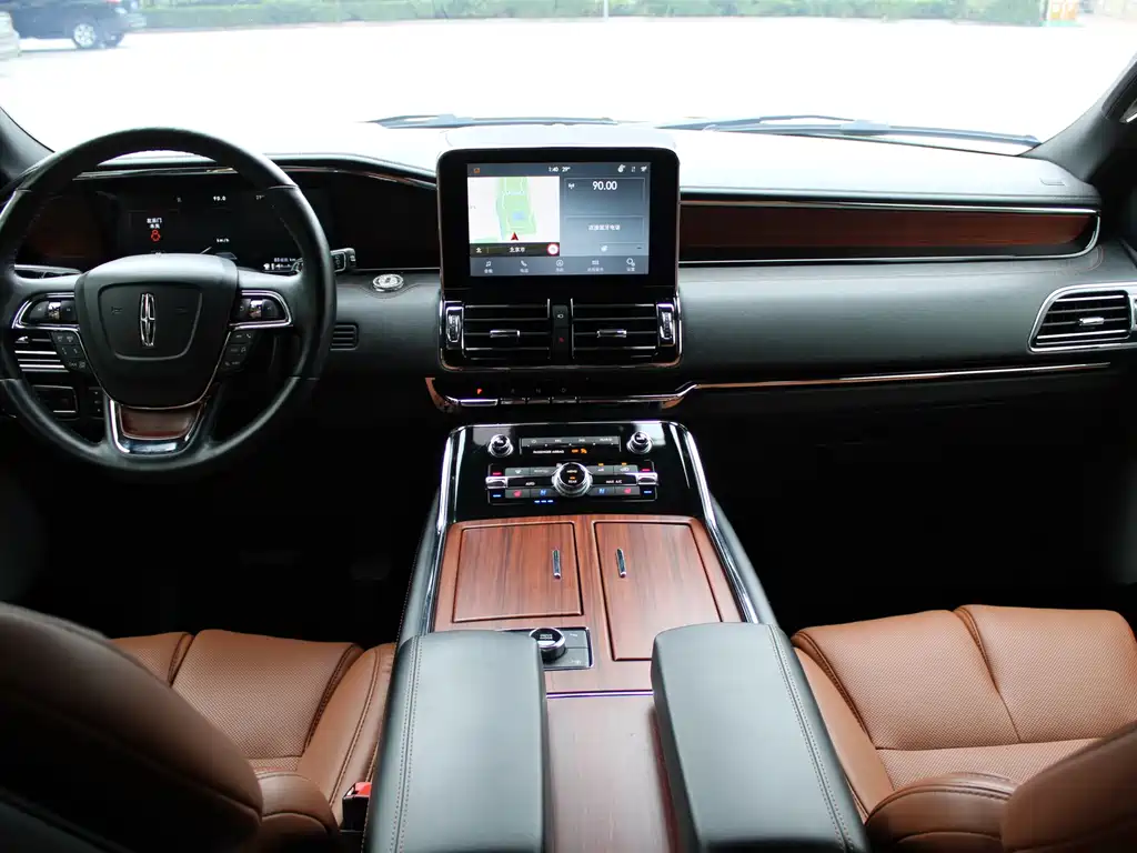 Lincoln Navigator — миниатюра 10