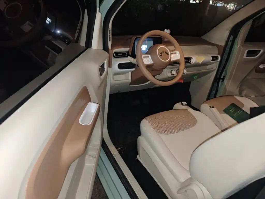 Wuling MINIEV — миниатюра 17
