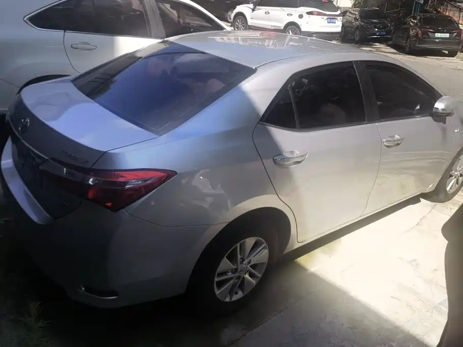 Toyota Corolla — миниатюра 3
