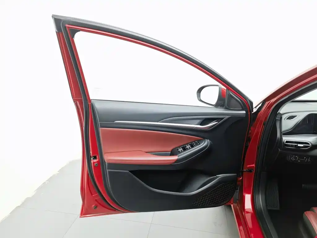 Changan Eado — миниатюра 8