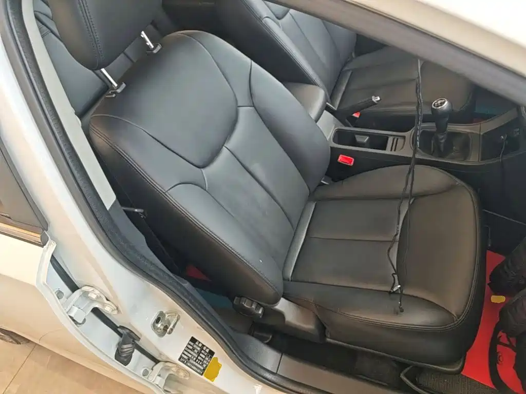 Roewe 360 — миниатюра 25
