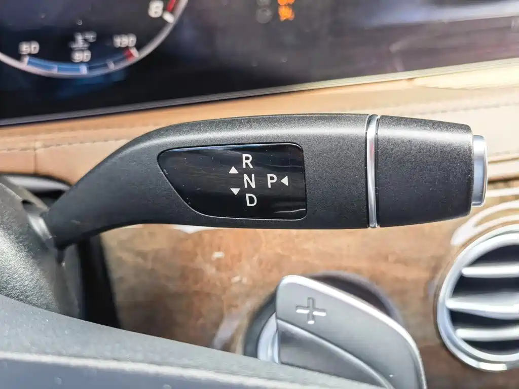 Mercedes-Benz S-Class — миниатюра 12