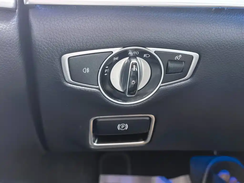 Mercedes-Benz S-Class — миниатюра 38