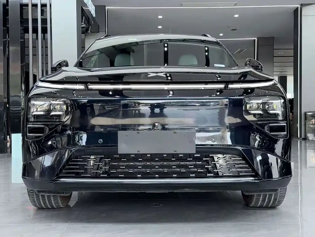 XPeng G9 — миниатюра 2