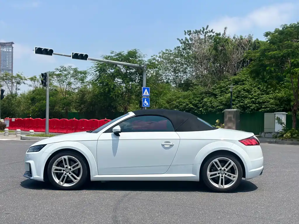 Audi TT — миниатюра 5