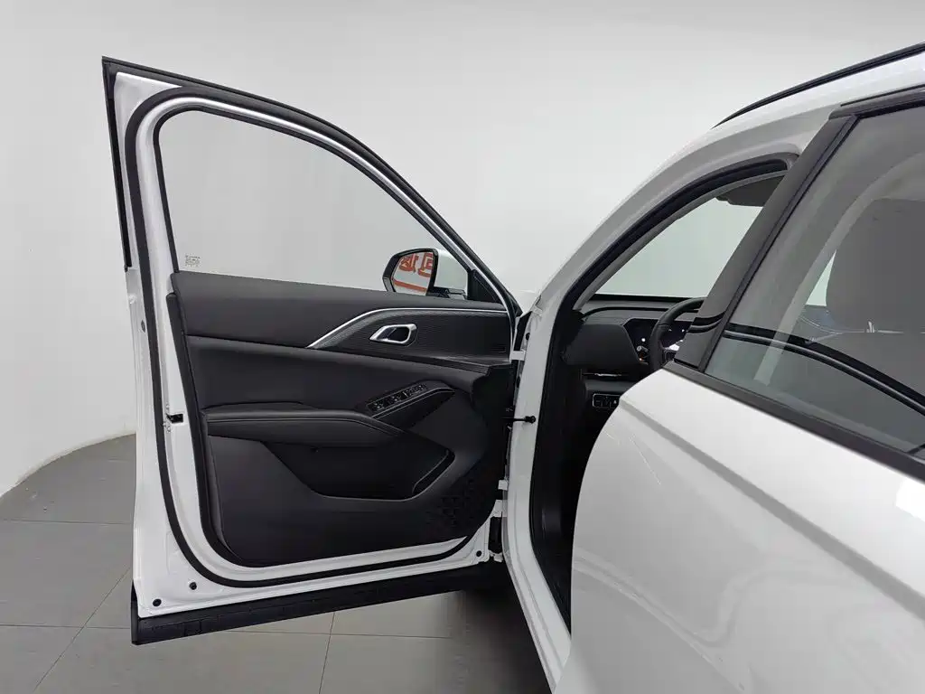 Haval 哈弗H6L — миниатюра 8