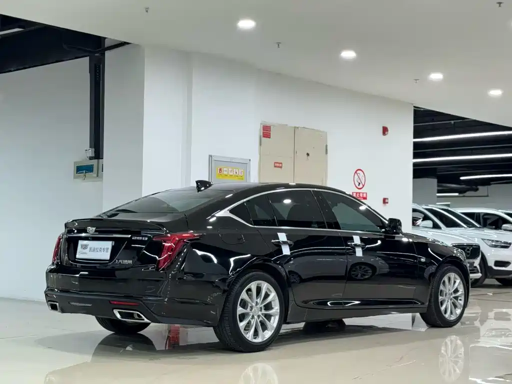 Cadillac CT5 — миниатюра 9