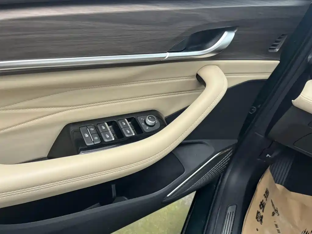 Geely Xingyue L — миниатюра 27