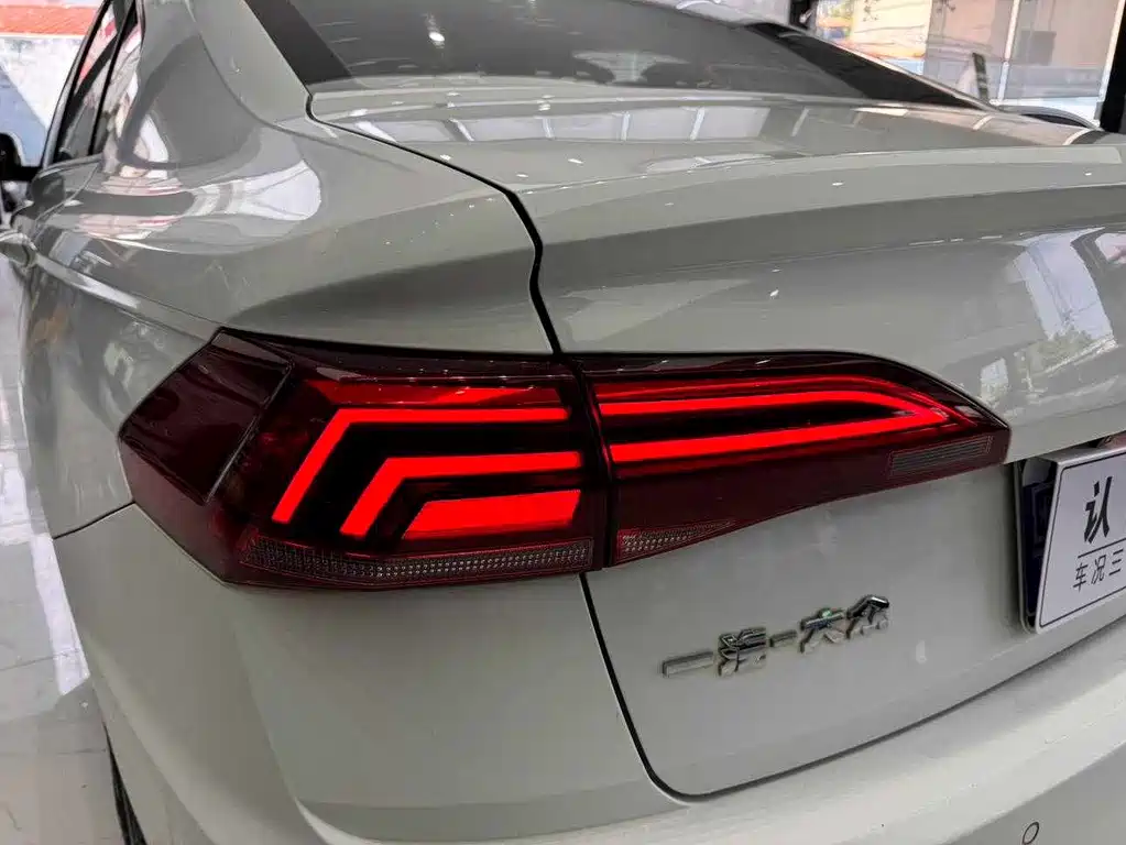 Volkswagen Bora — миниатюра 26