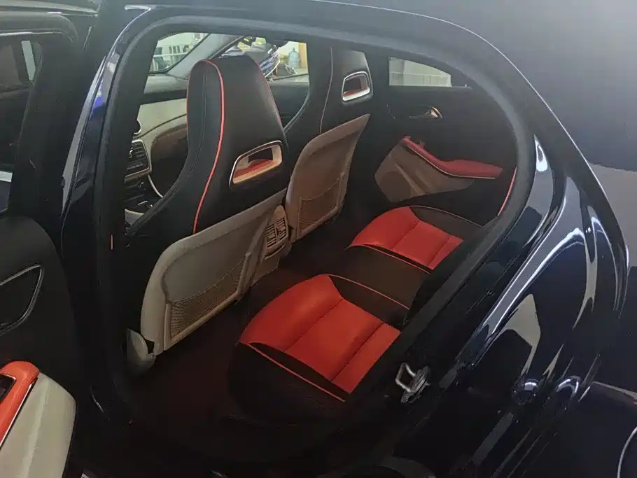 Mercedes-Benz GLA — миниатюра 11