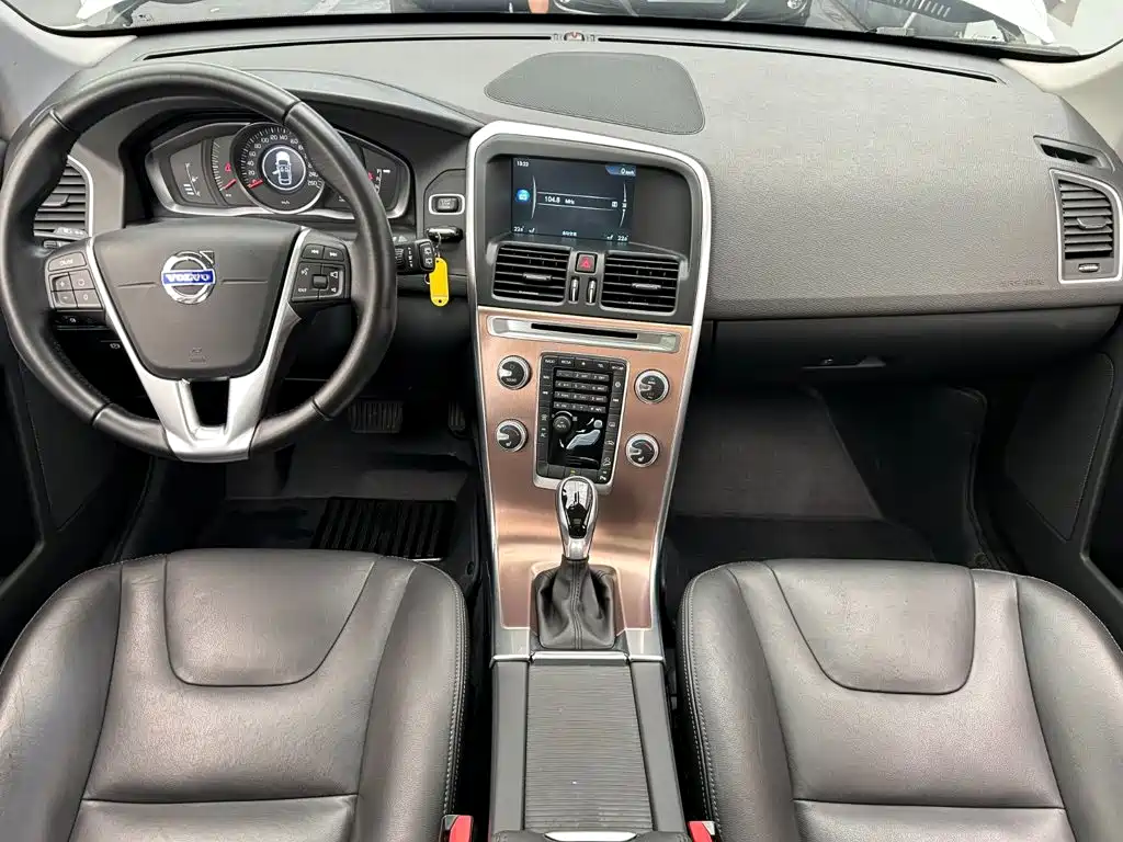 Volvo XC60 — миниатюра 8