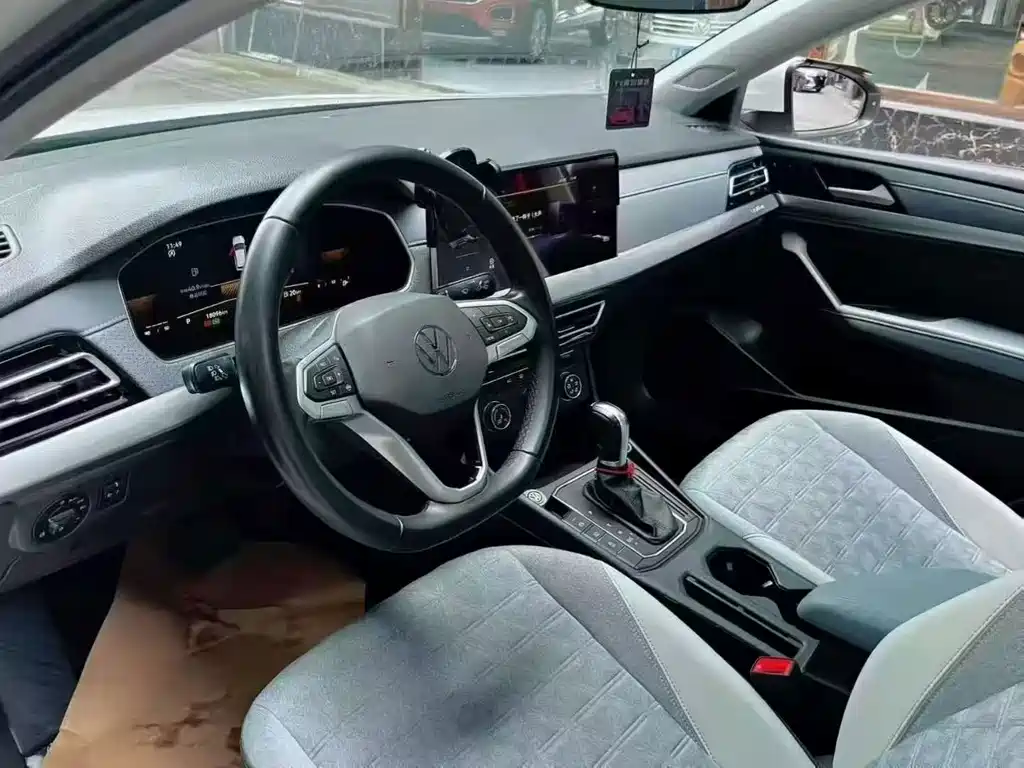 Volkswagen Lavida — миниатюра 5
