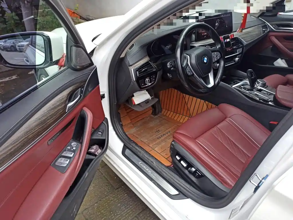 BMW 5 Series — миниатюра 14