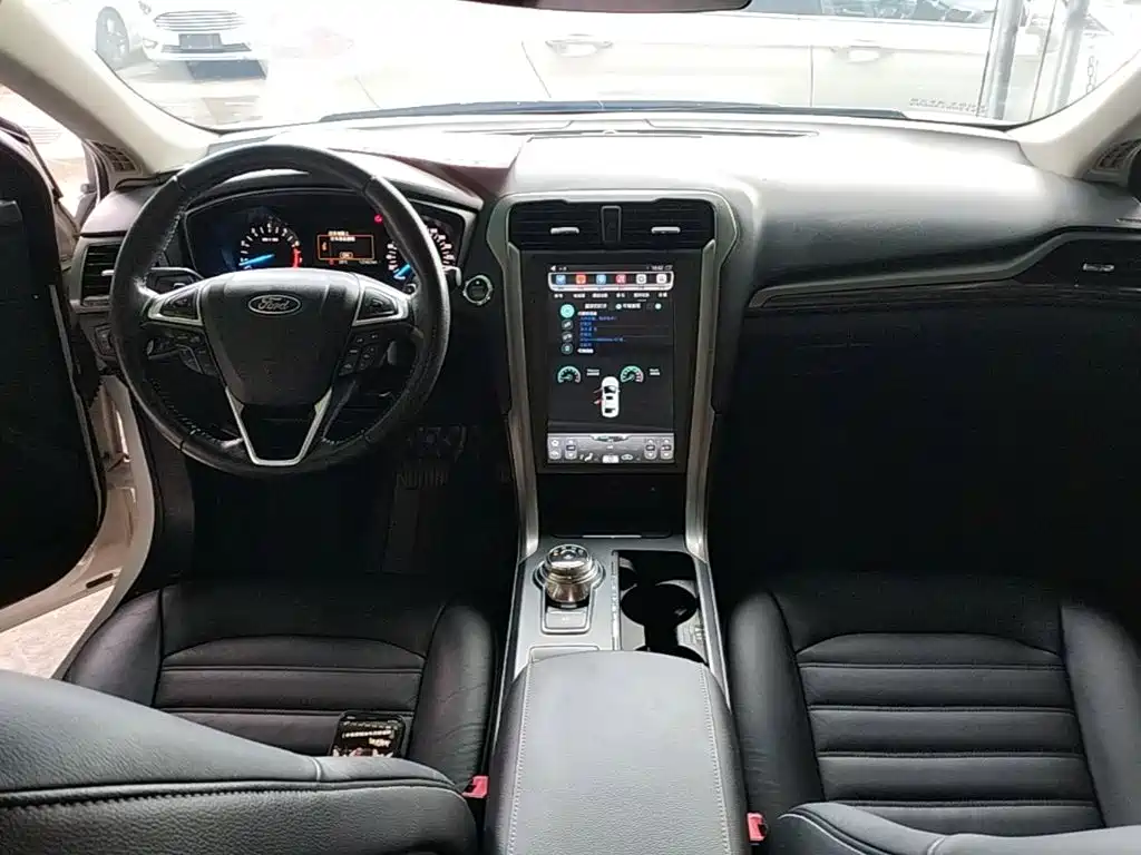 Ford Mondeo — миниатюра 10