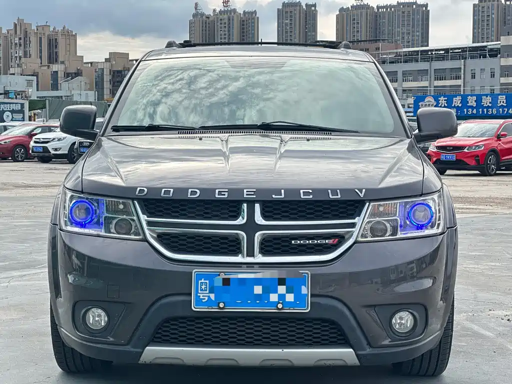 Dodge Journey — миниатюра 2