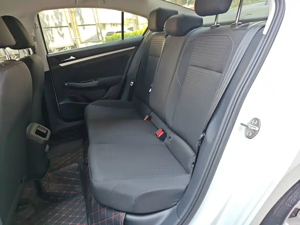 Volkswagen Bora — миниатюра 17