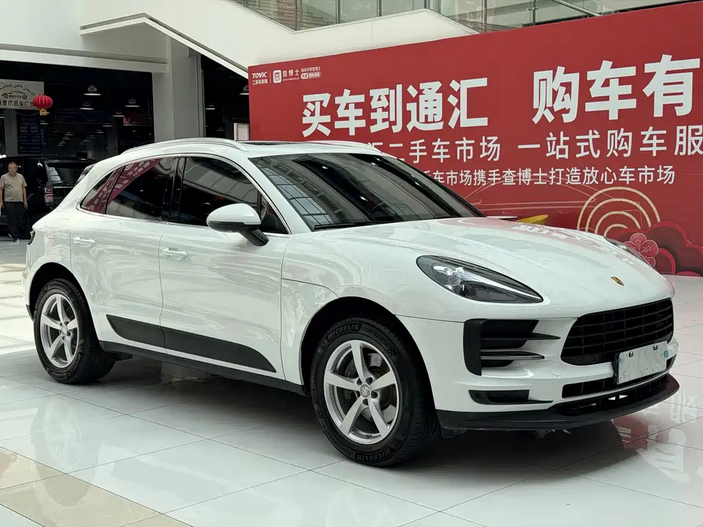 Porsche Macan — миниатюра 3