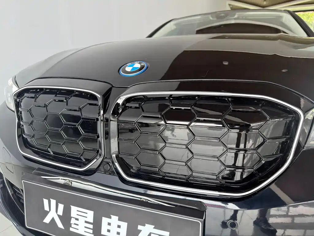 BMW i3 — миниатюра 15