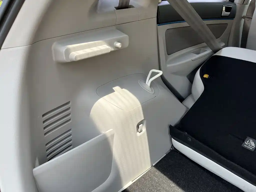 BAIC New Energy EV — миниатюра 23