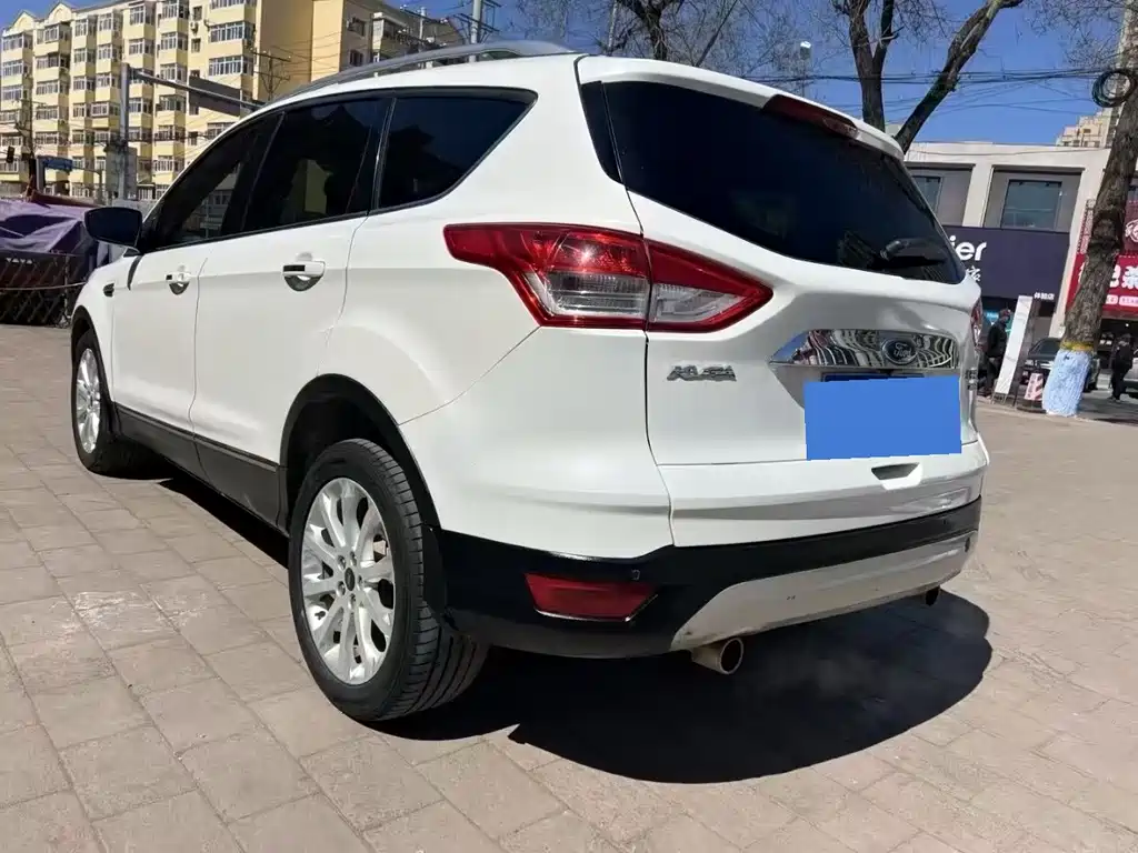 Ford Kuga — миниатюра 6