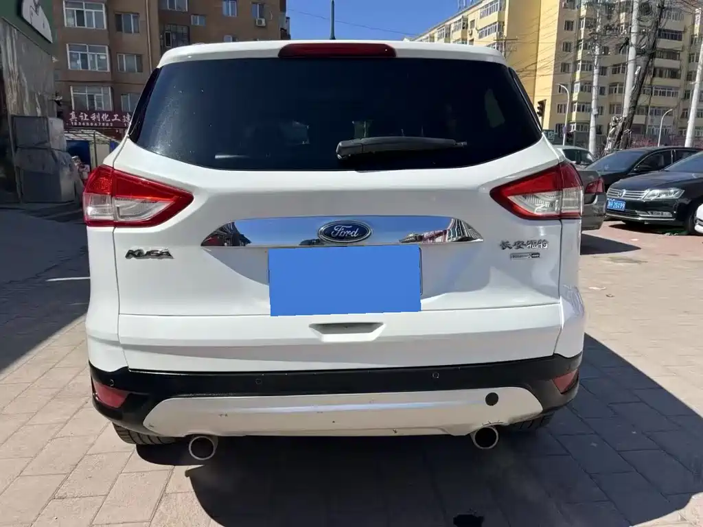 Ford Kuga — миниатюра 5
