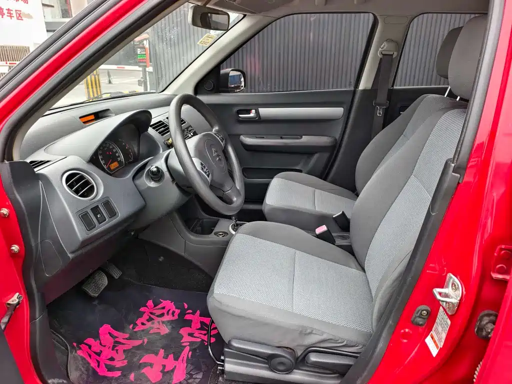 Suzuki Swift — миниатюра 6