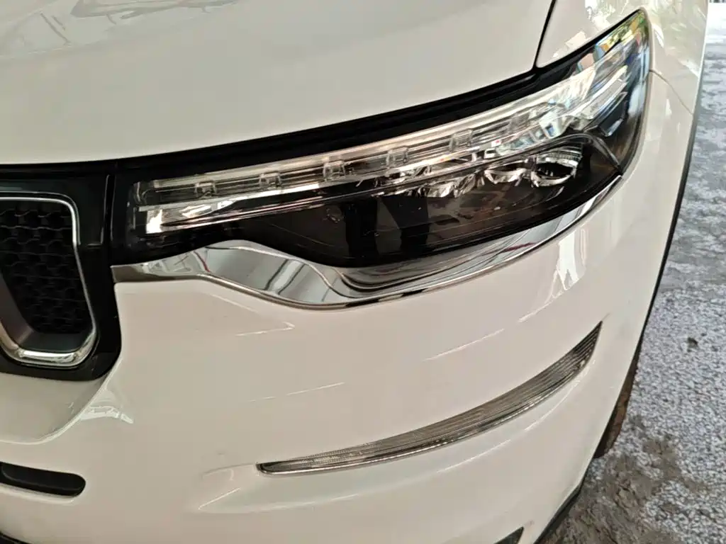 Jeep Grand Commander — миниатюра 24