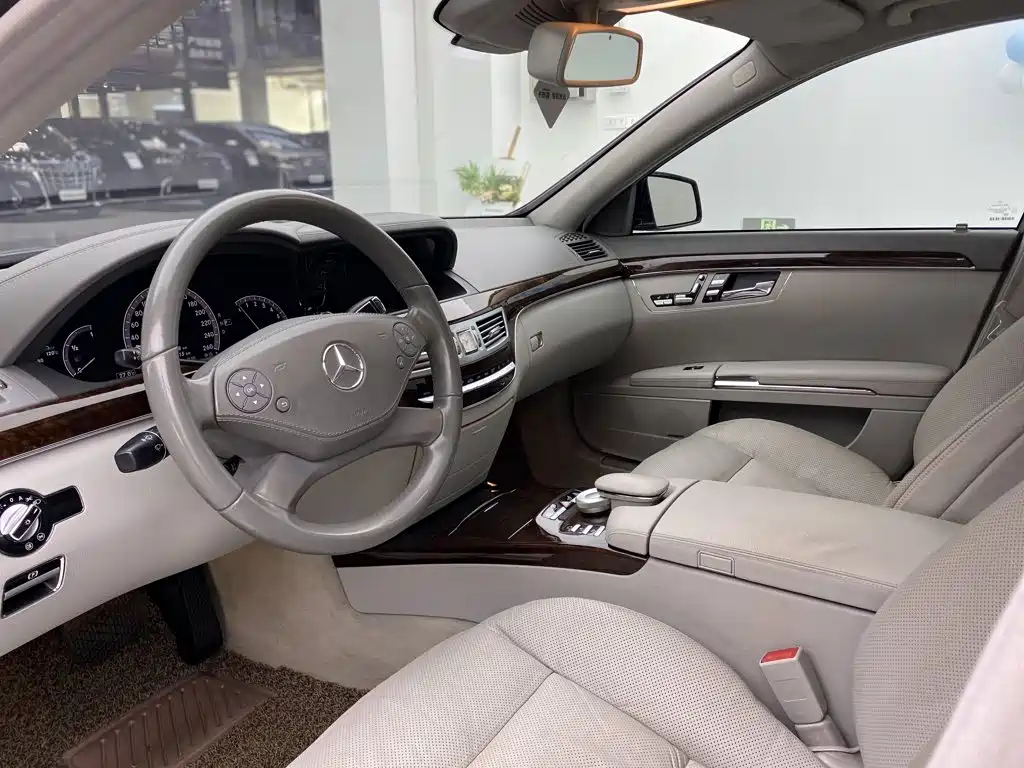 Mercedes-Benz S-Class — миниатюра 20