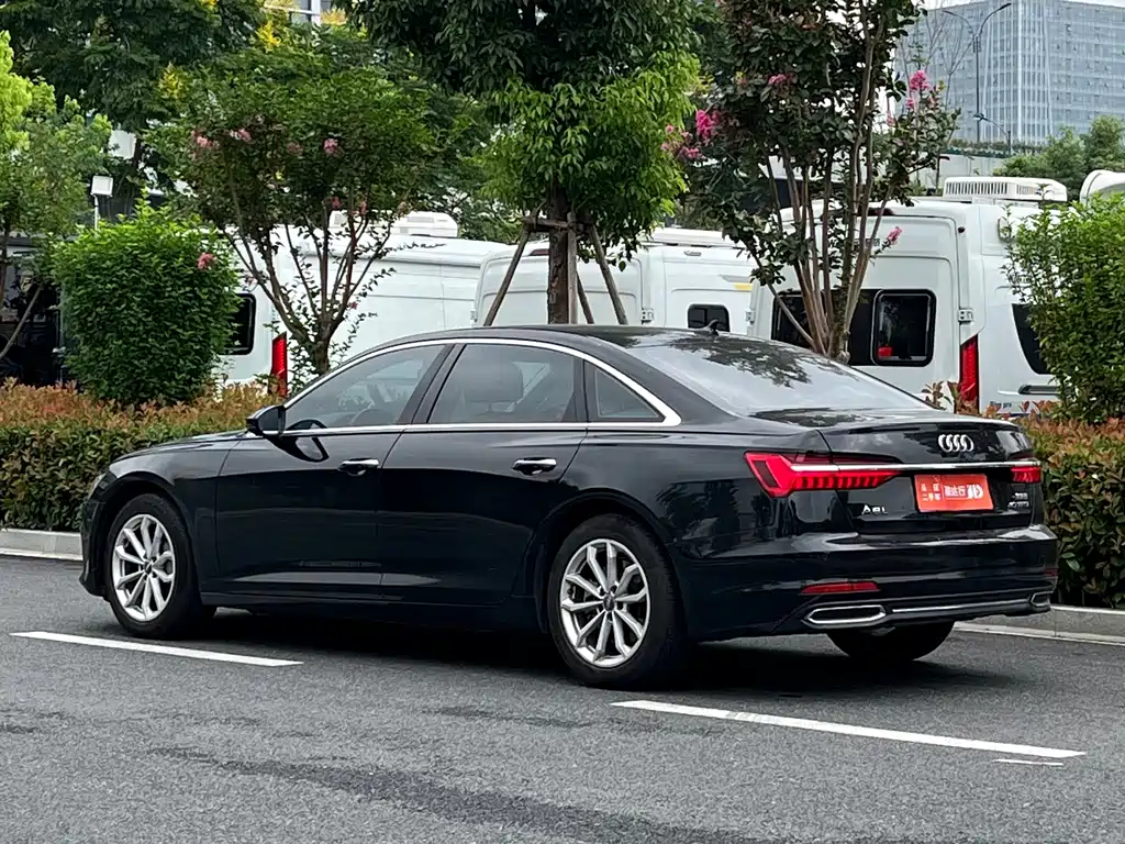 Audi A6L — миниатюра 4