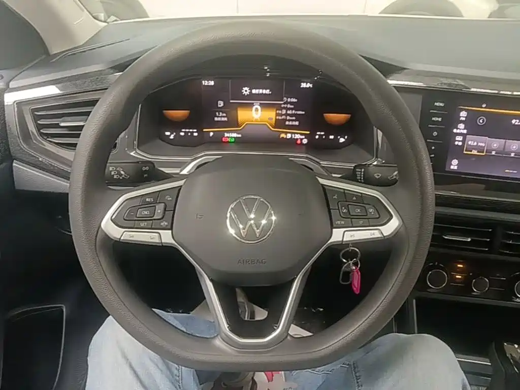 Volkswagen Lavida — миниатюра 11