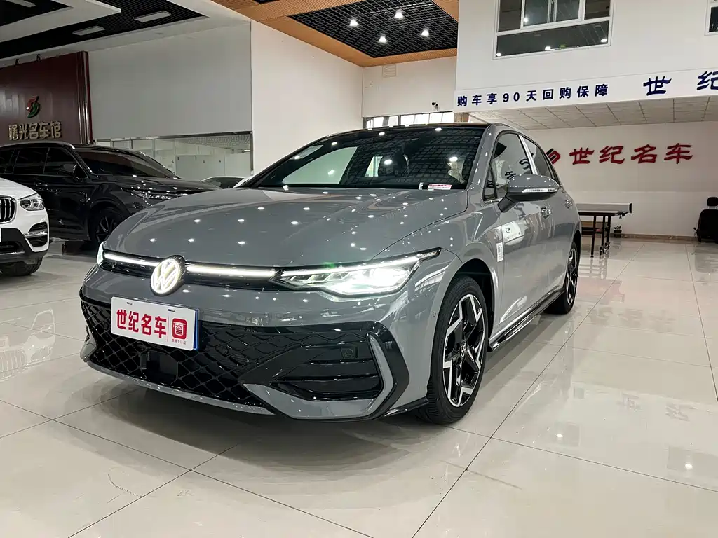 Volkswagen Golf 2025