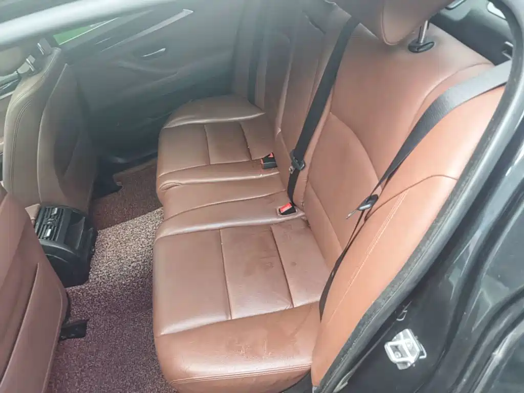 BMW 5 Series — миниатюра 22