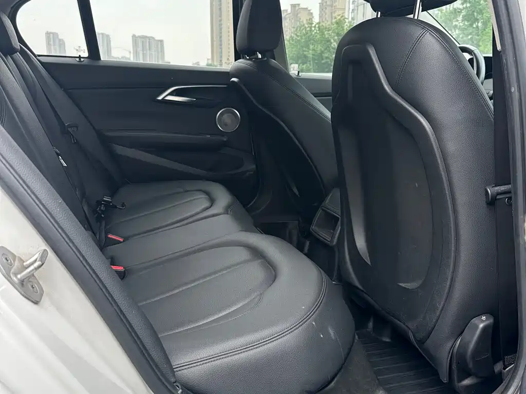 BMW 1 Series 120i M Sport Edition, фото 17